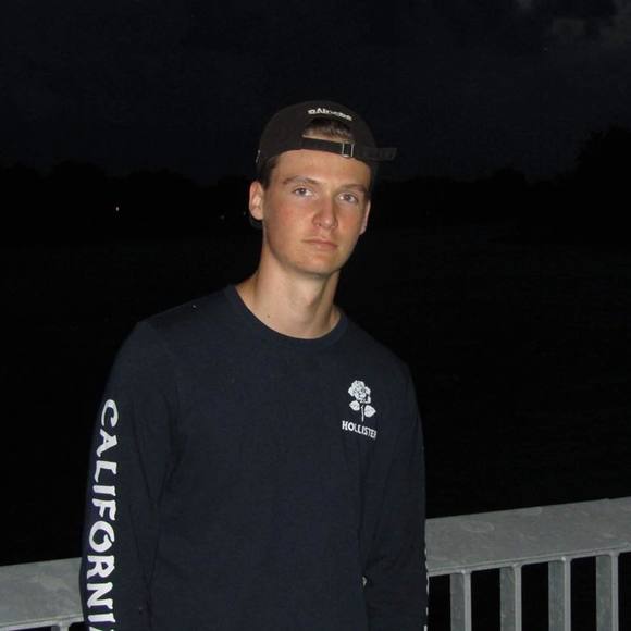 Meet your Posher, Alexandre - Picture 1 of 1